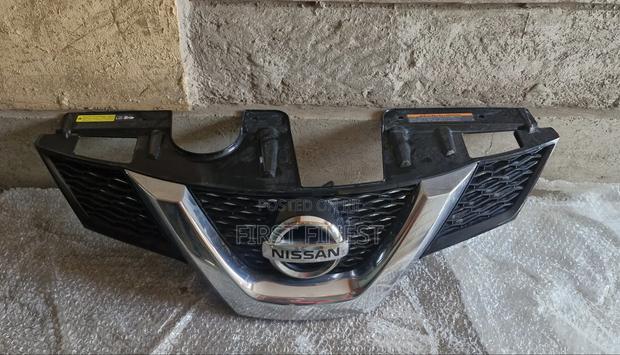 Nissan Xtrail 2012 Grill - thumbnail 2
