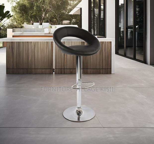 Office Chair: Adjustable Swivel Barstool