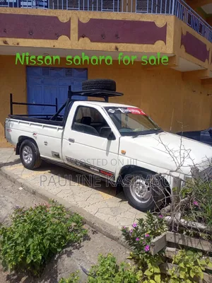 Nissan Pick-Up 2014 White