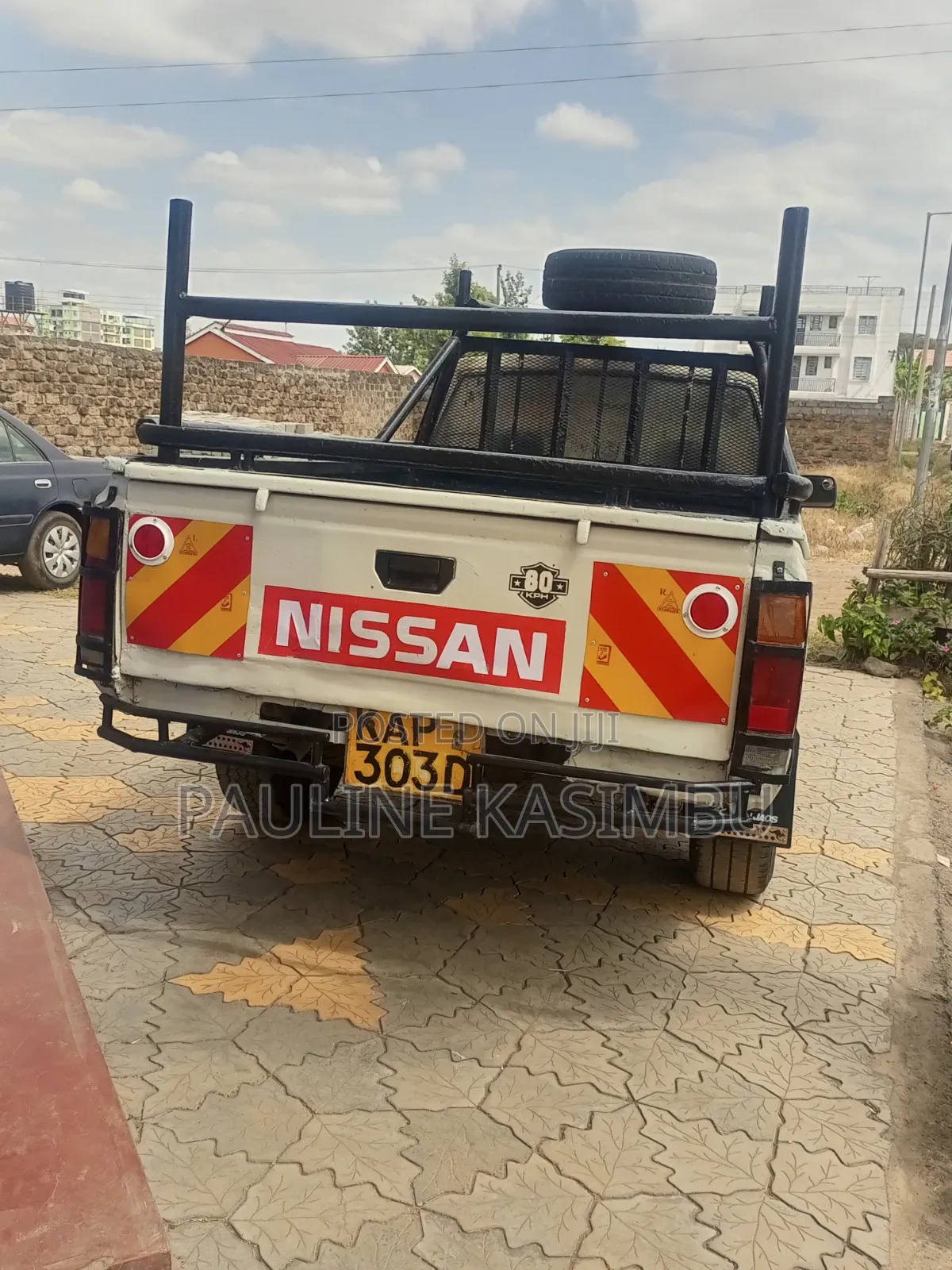 Nissan Pick-Up 2014 White