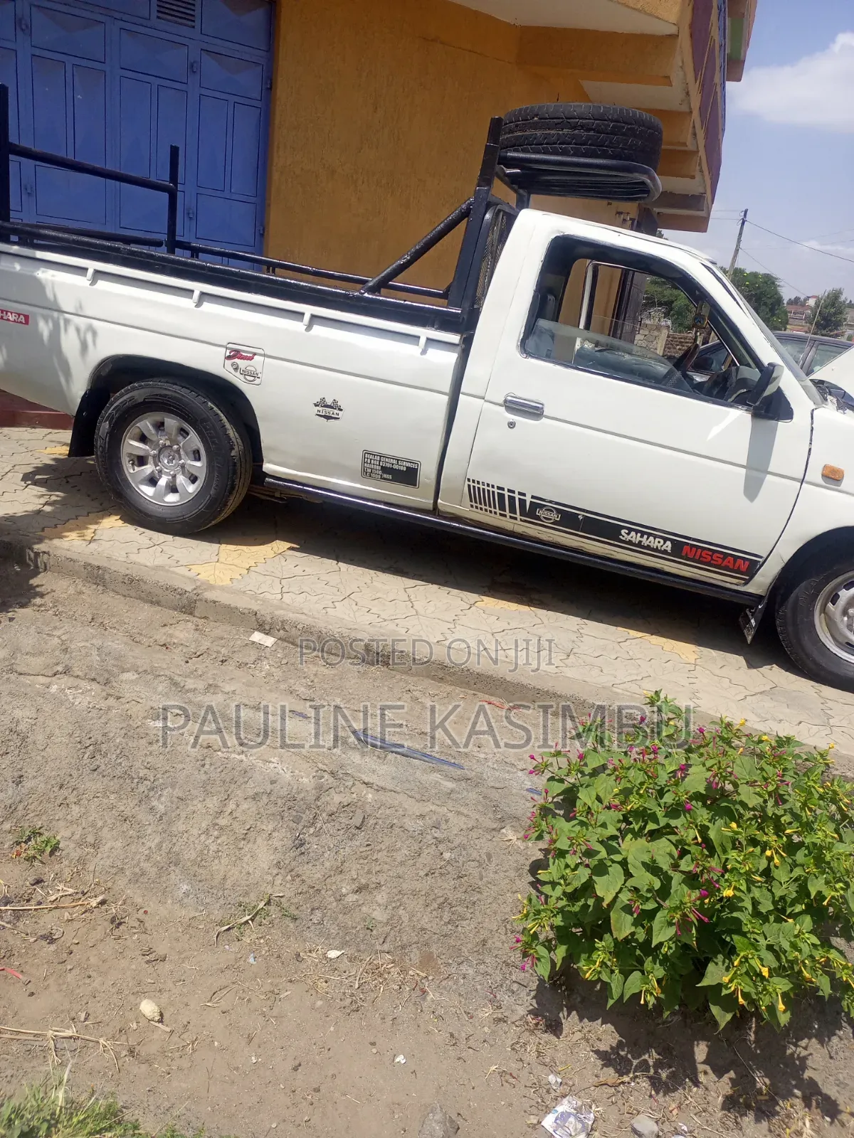 Nissan Pick-Up 2014 White