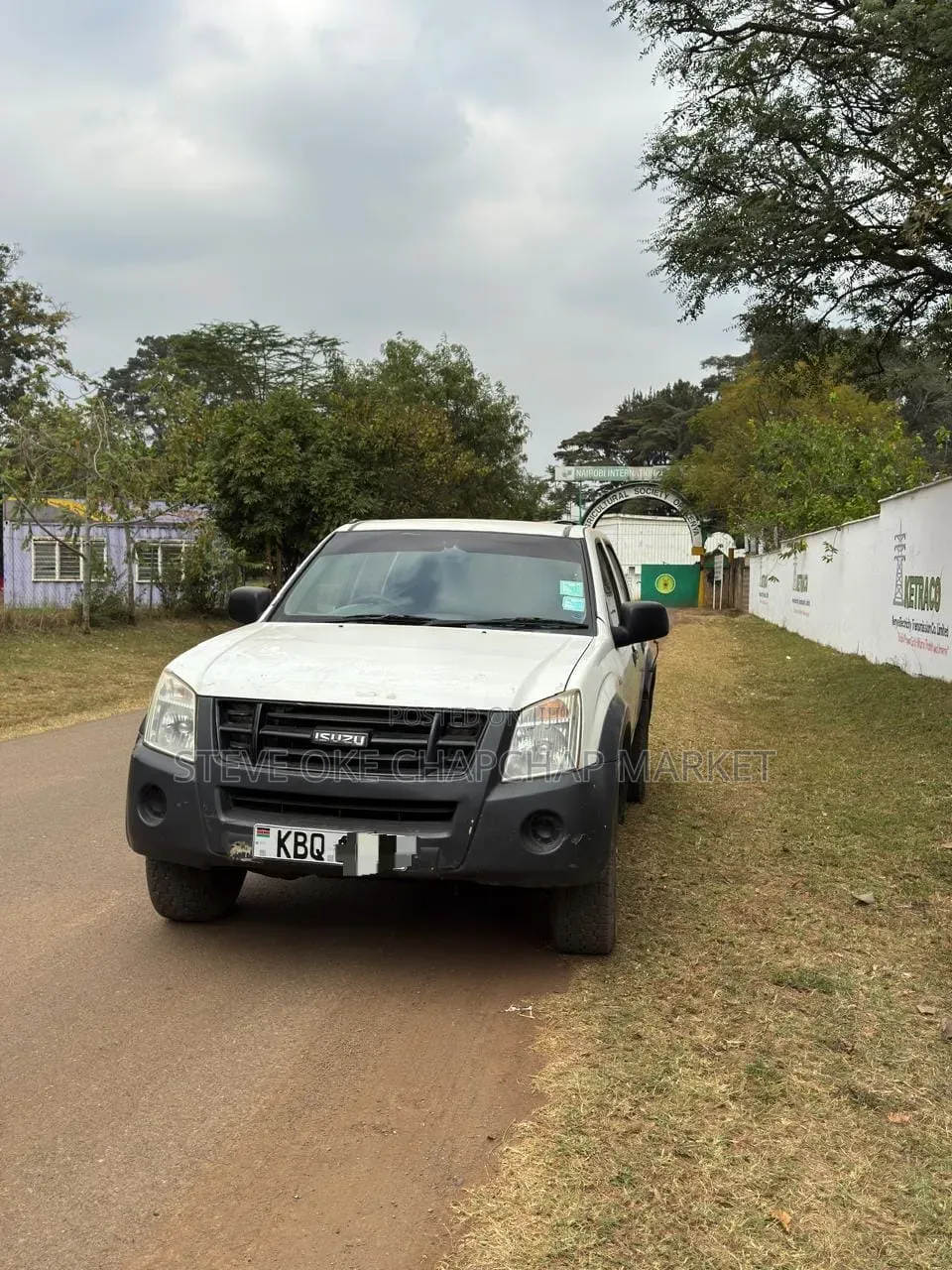 Isuzu D-MAX 2012 Silver