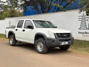 Isuzu D-MAX 2012 Silver