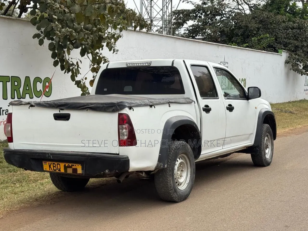 Isuzu D-MAX 2012 Silver
