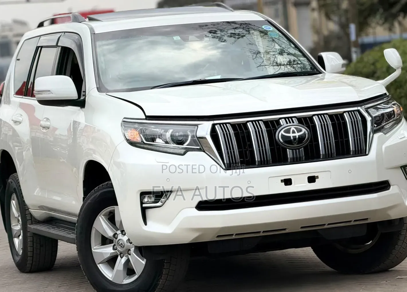 Toyota Land Cruiser Prado 2019 White