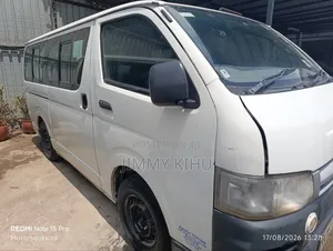 Toyota HiAce 2011 White