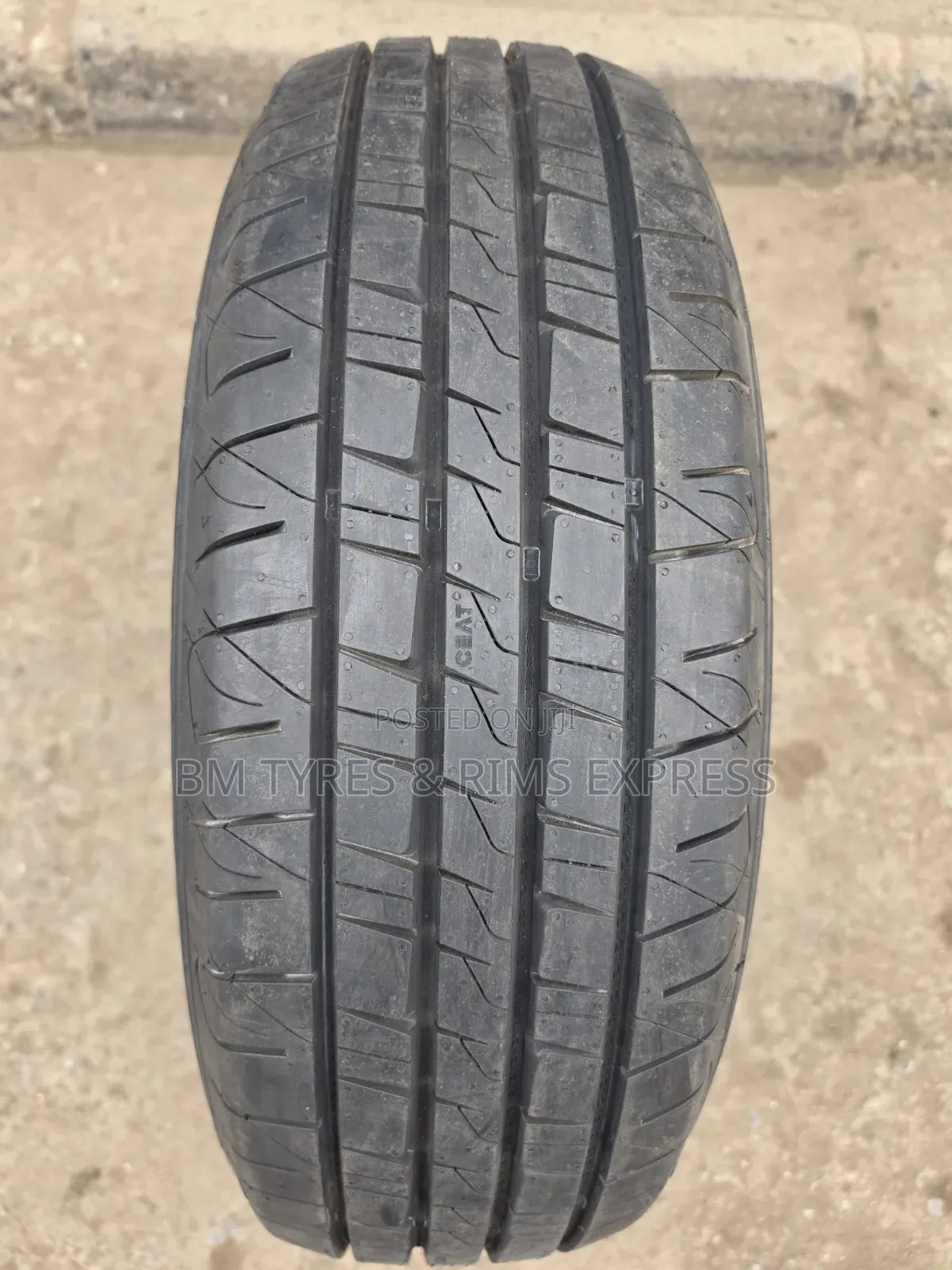 205 /65 R16 CEAT TIRES (India)