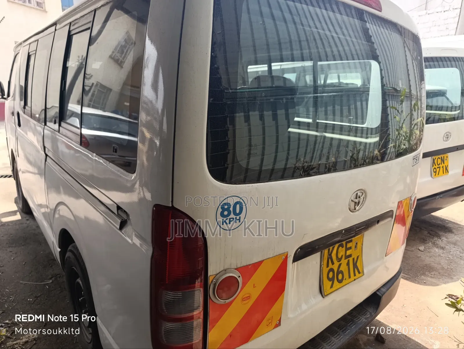 Toyota HiAce 2011 White