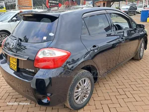 Toyota Auris 2011 Black