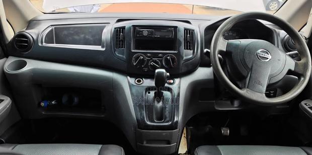 Nissan NV200 2013 Grey - thumbnail 3