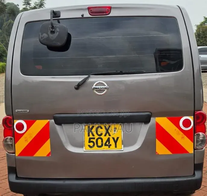 Nissan NV200 2013 Grey