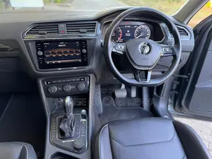 Volkswagen Tiguan 2.0T SEL AWD 4MOTION 2019 Gray