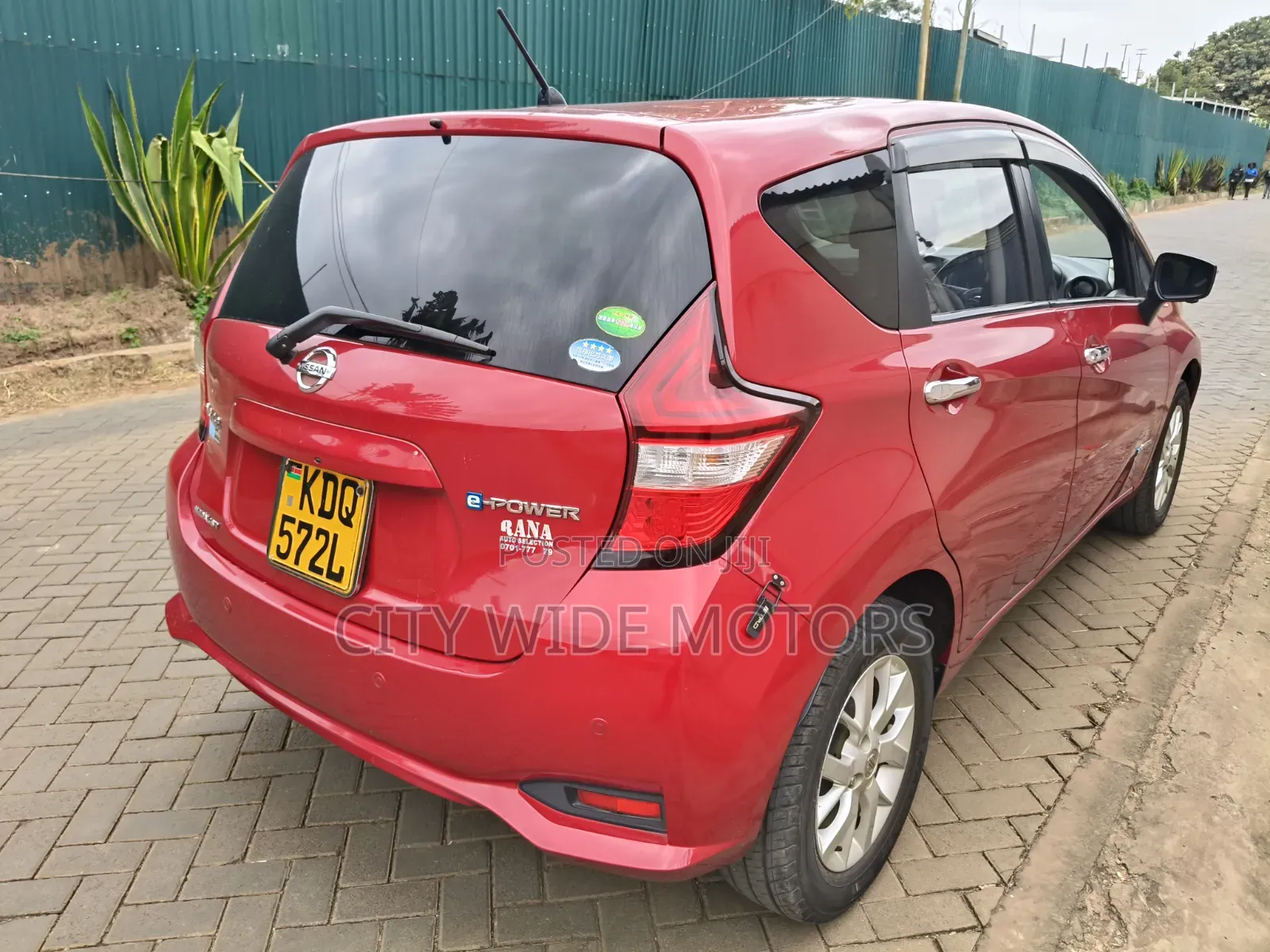 Nissan Note 2017 Red