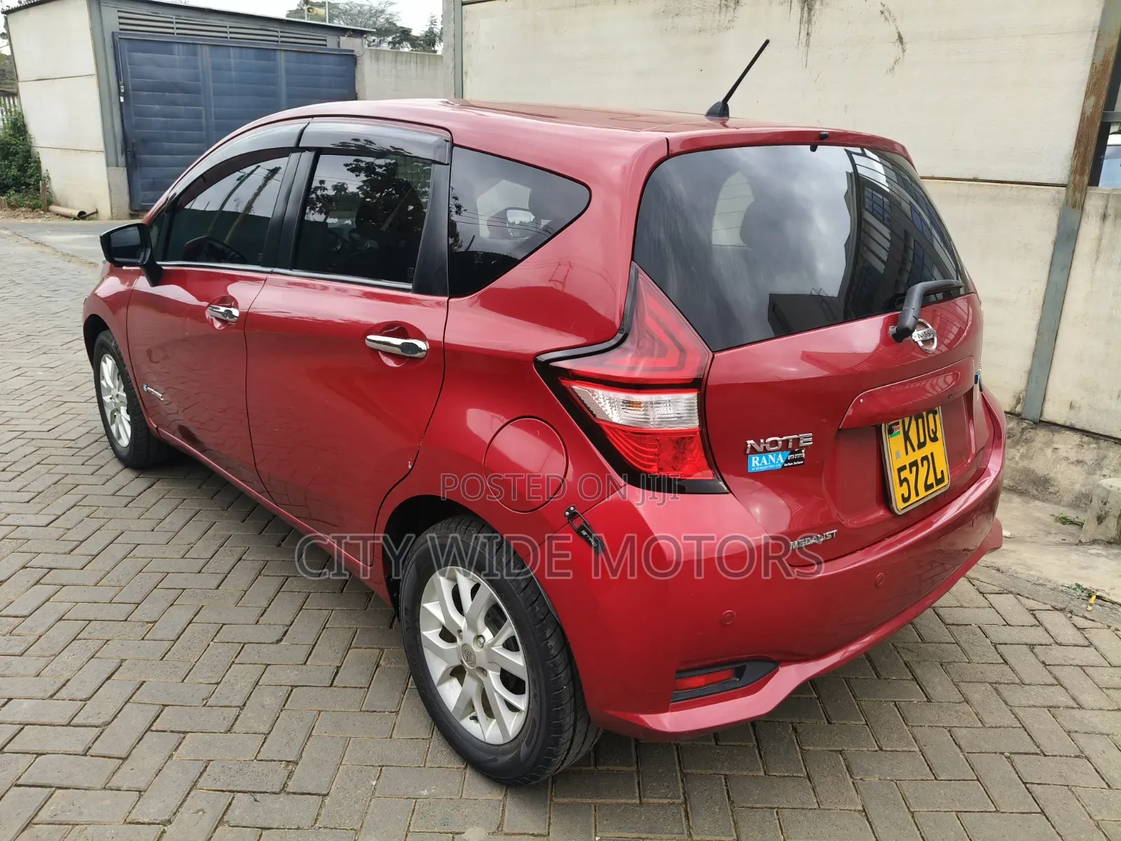 Nissan Note 2017 Red