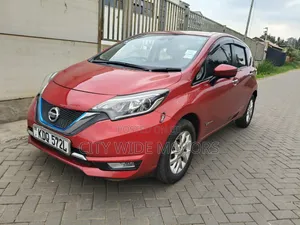 Nissan Note 2017 Red