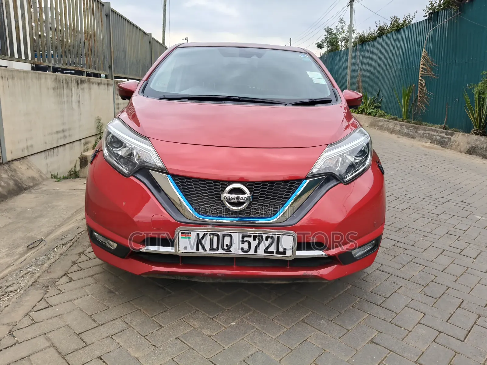 Nissan Note 2017 Red