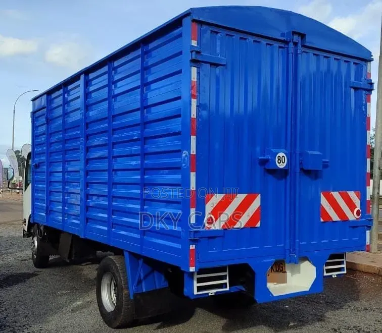 Isuzu NQR 2021