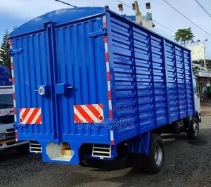 Isuzu NQR 2021