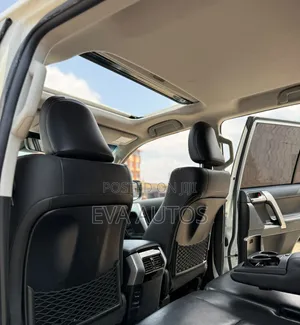 Toyota Land Cruiser Prado 2022 White