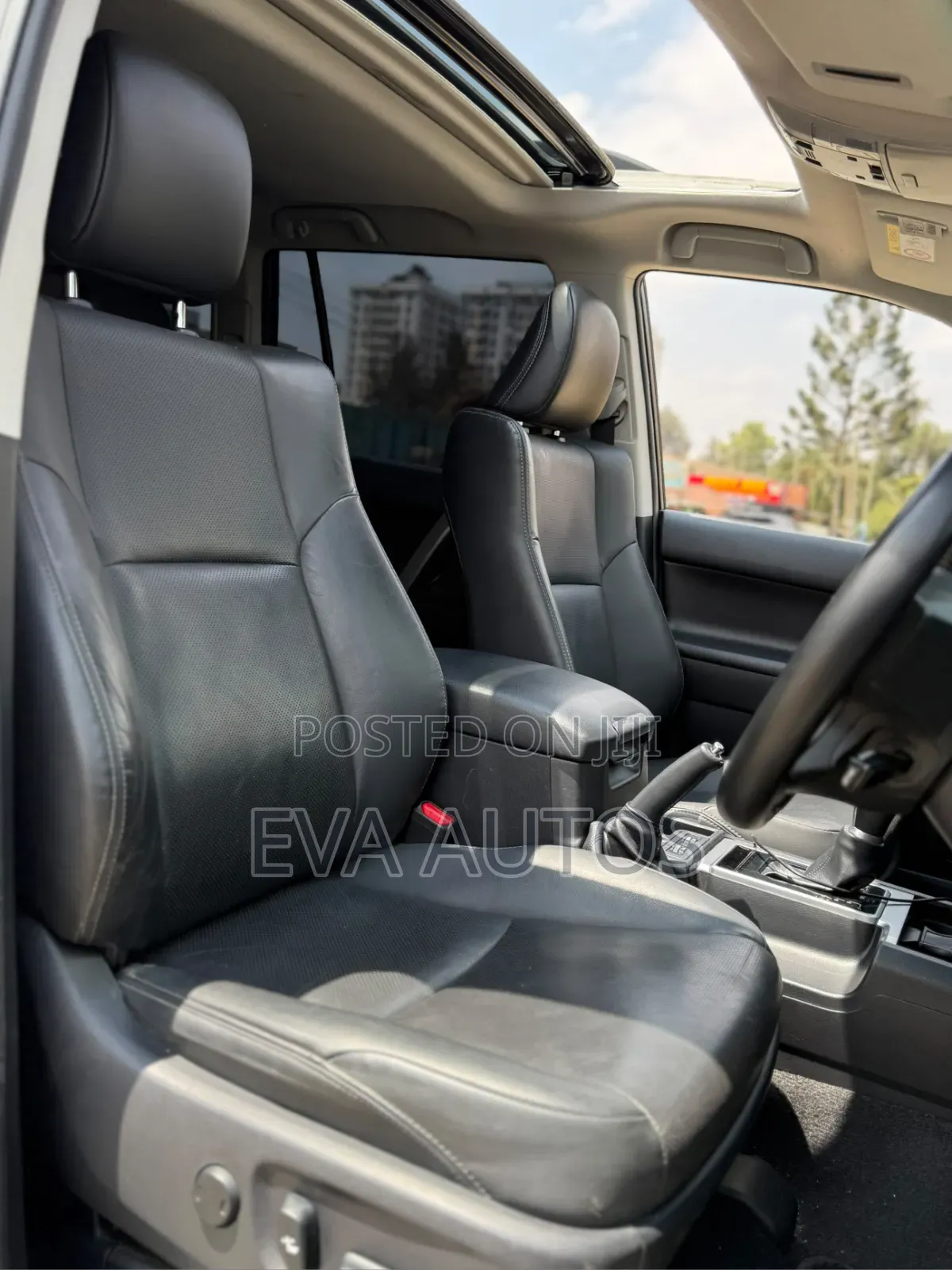 Toyota Land Cruiser Prado 2022 White