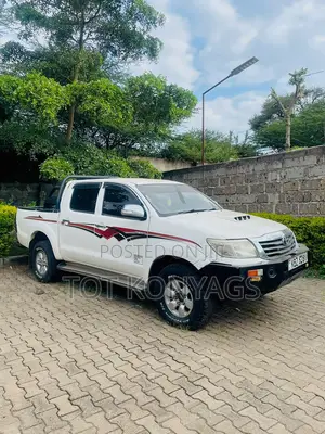 Toyota Hilux 3.0 D-4D 4x4 2014 White