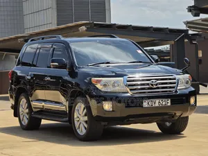 Toyota Land Cruiser 2012