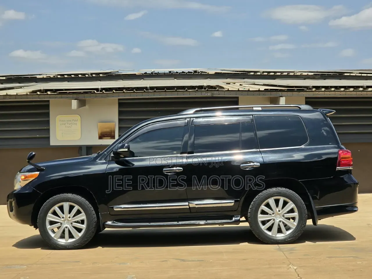 Toyota Land Cruiser 2012