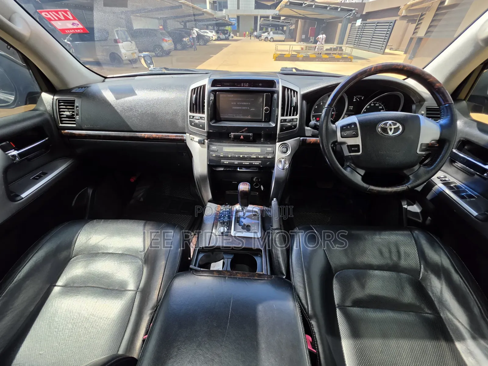 Toyota Land Cruiser 2012