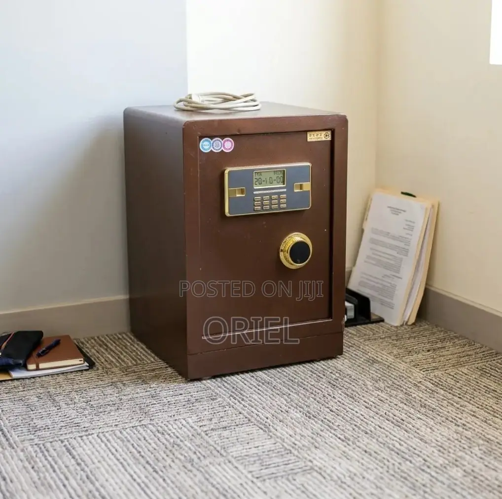 Office Safe : 60KG Office Safe.