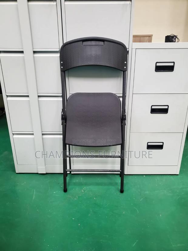 Compact Black Heavy Duty Folding Chair - thumbnail 3