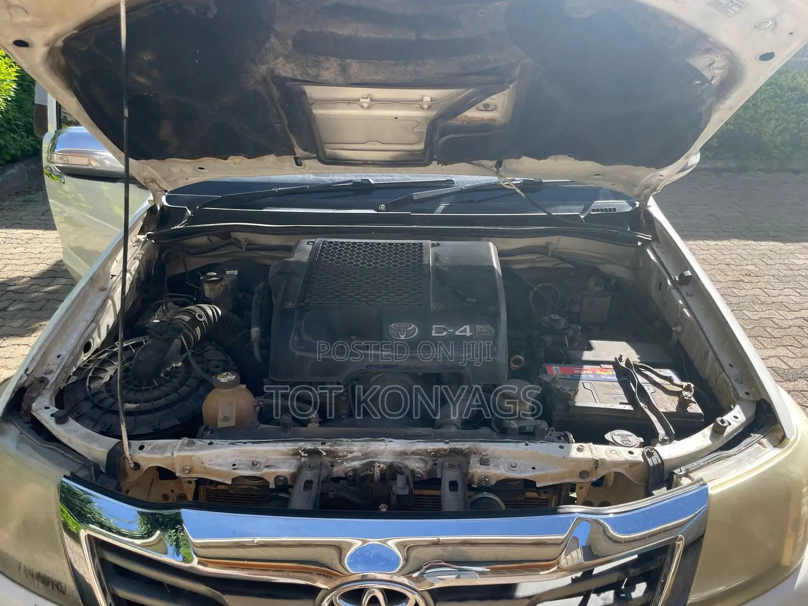 Toyota Hilux 3.0 D-4D 4x4 2014 White