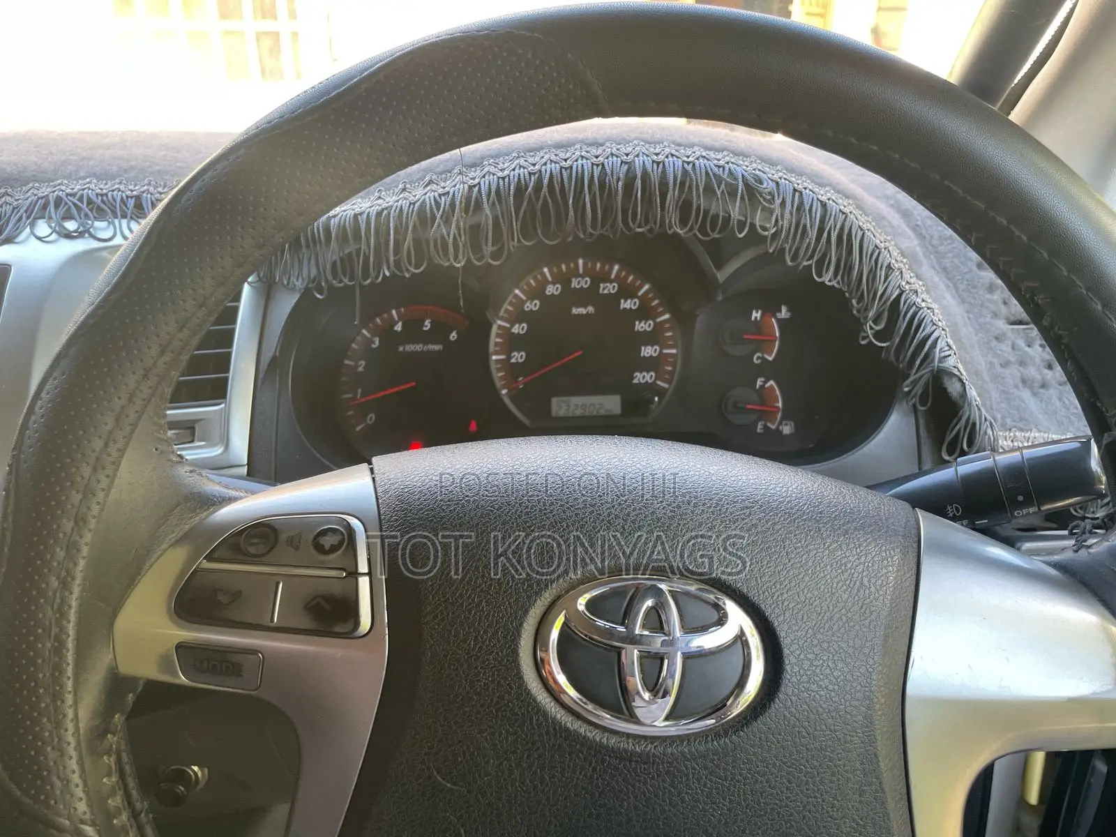 Toyota Hilux 3.0 D-4D 4x4 2014 White