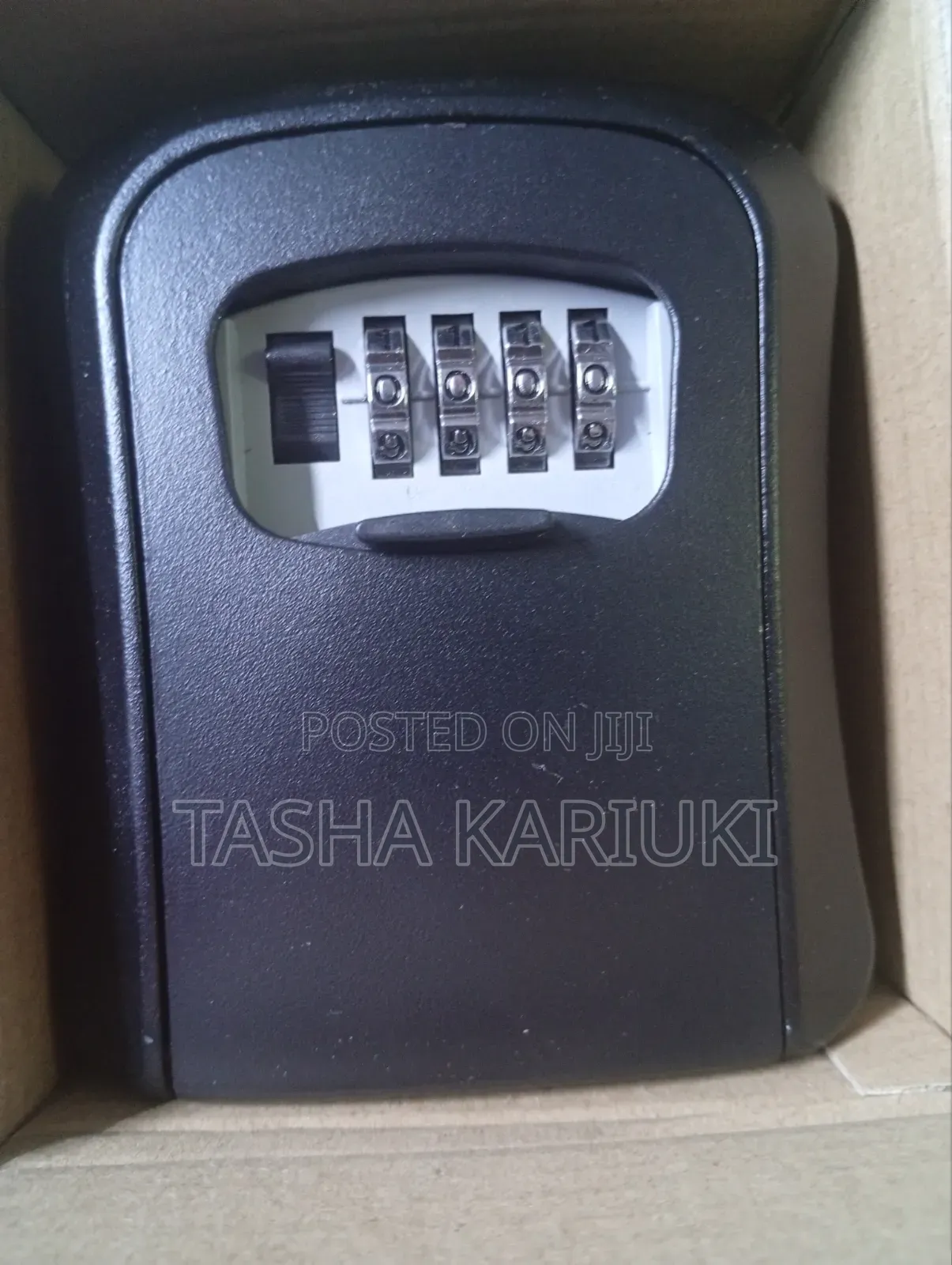 Wall-Mount Metallic Key Lock Box