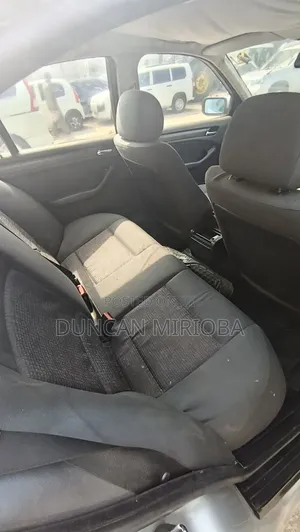 BMW 318i 2004 Gray