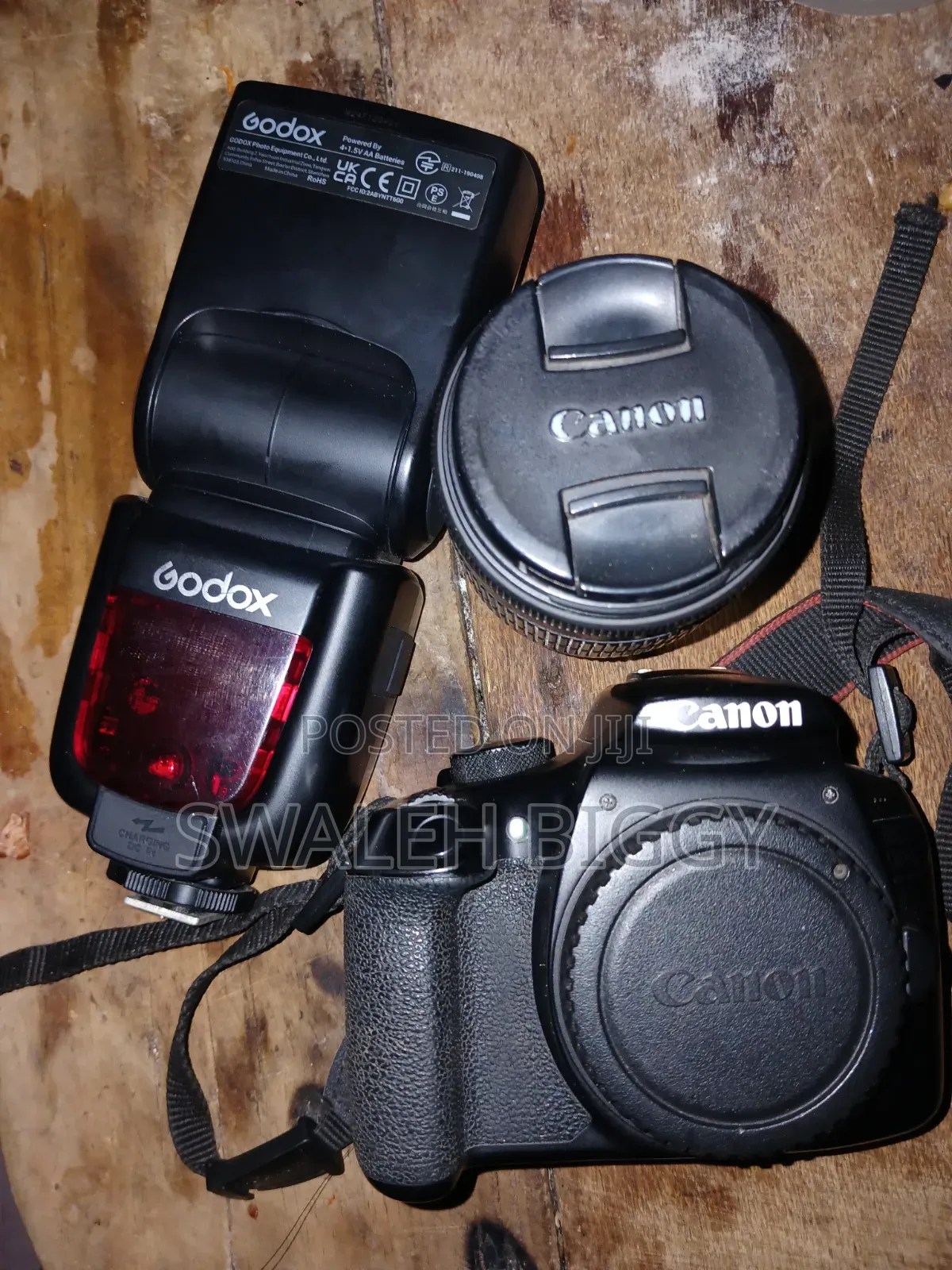 Canon Camera 1300D