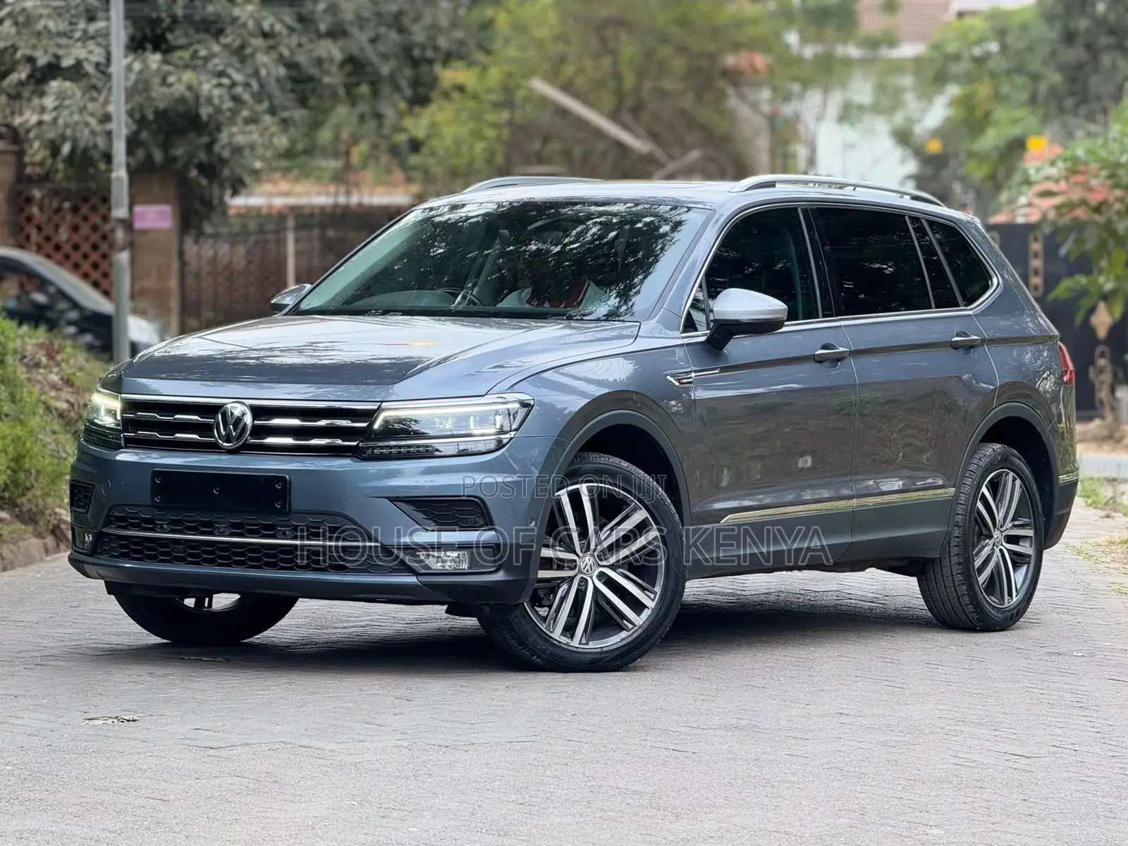 Volkswagen Tiguan 2021 Silver