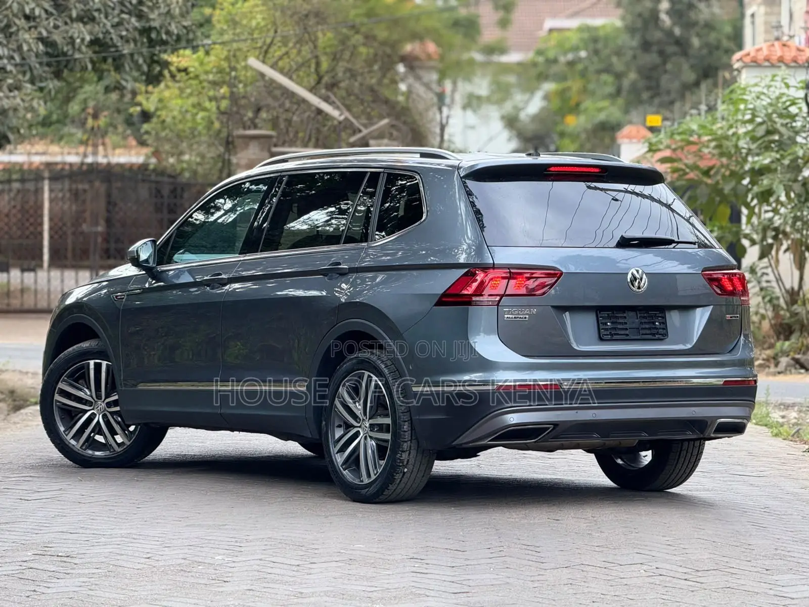 Volkswagen Tiguan 2021 Silver
