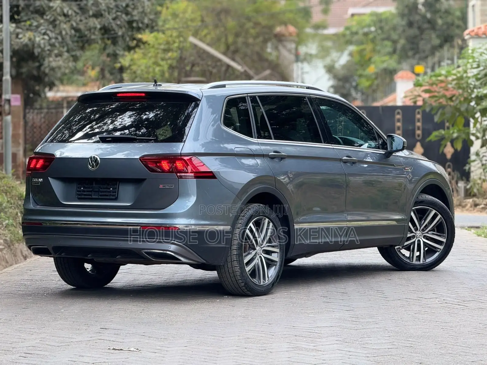 Volkswagen Tiguan 2021 Silver