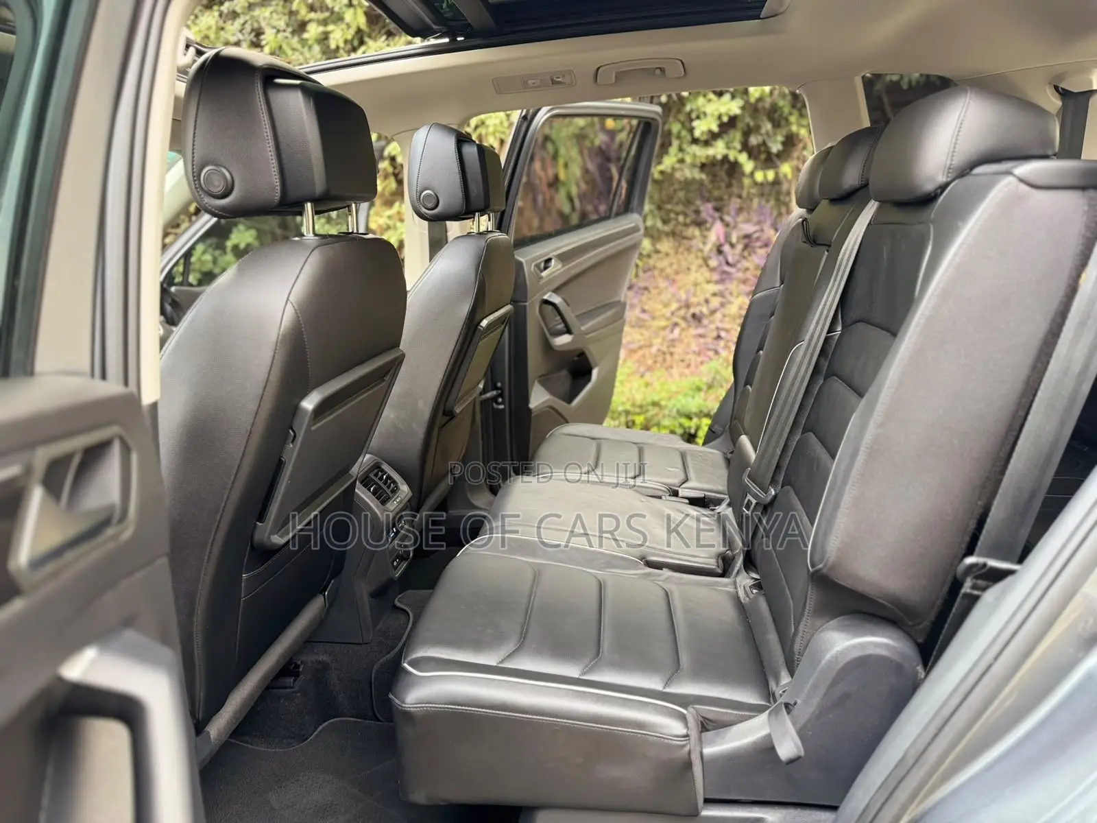 Volkswagen Tiguan 2021 Silver