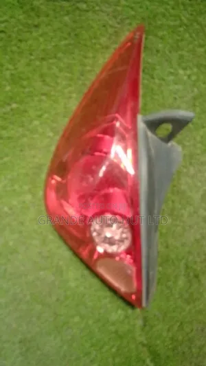 Nissan Tiida Taillights