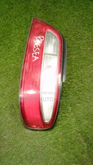 Nissan Presea Taillights
