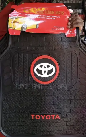 Toyata 5 PCS Branded Rubber Car Mat