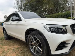 Mercedes-Benz GLC-Class 2019 White