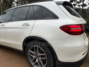 Mercedes-Benz GLC-Class 2019 White
