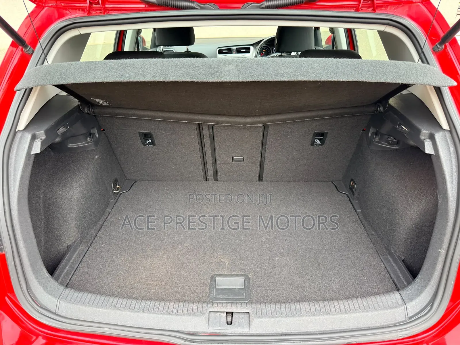 Volkswagen Golf 2016 Red