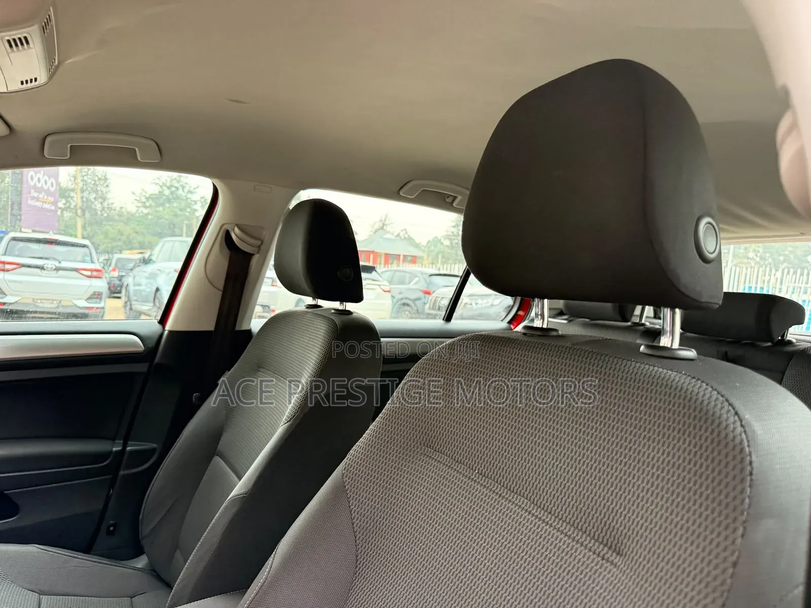 Volkswagen Golf 2016 Red