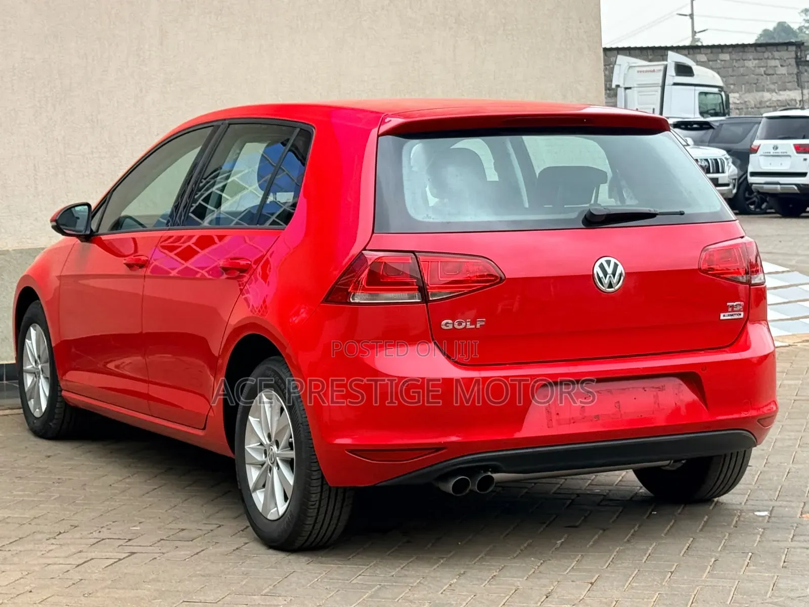 Volkswagen Golf 2016 Red