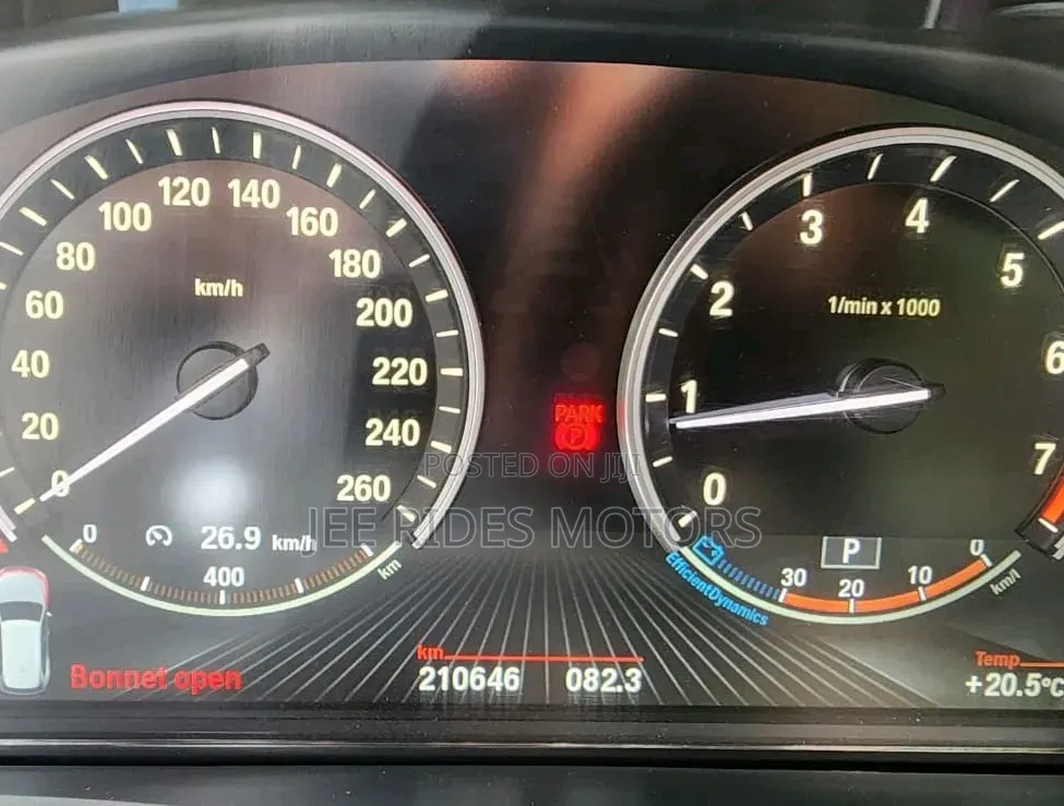 BMW X5 2017 Off white
