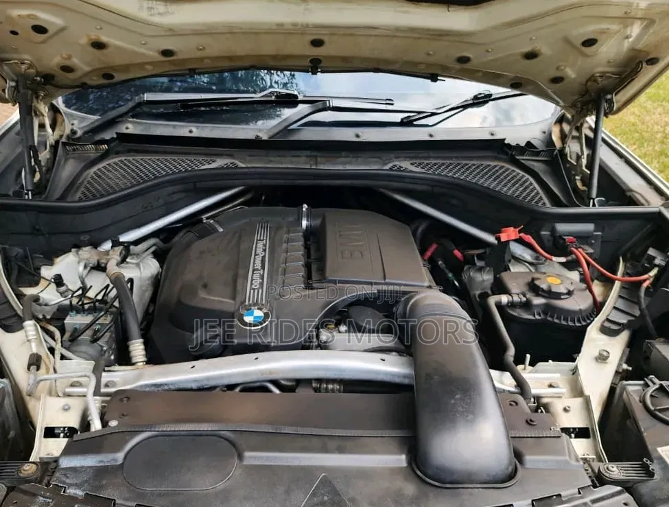 BMW X5 2017 Off white