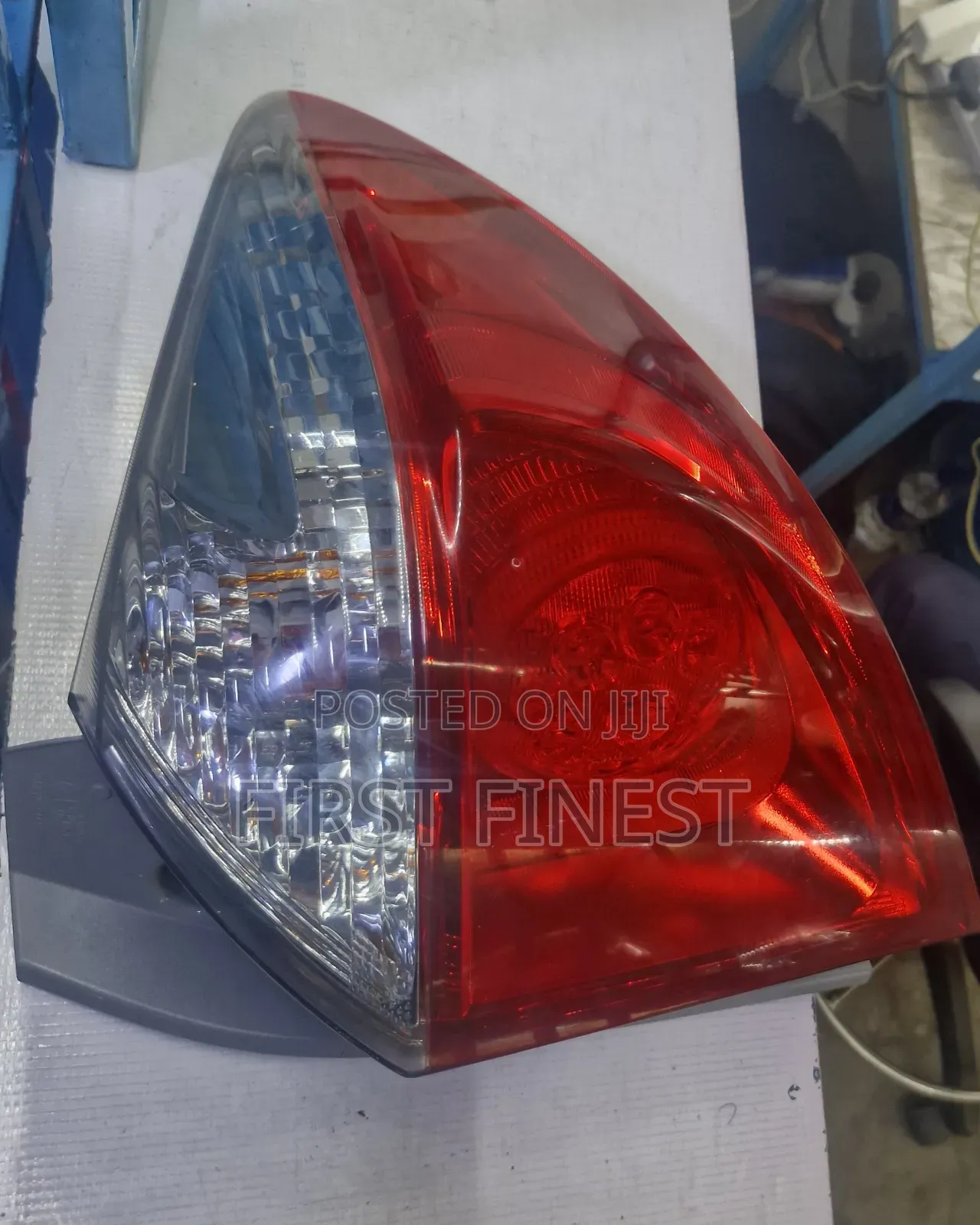Ractis LED 2012